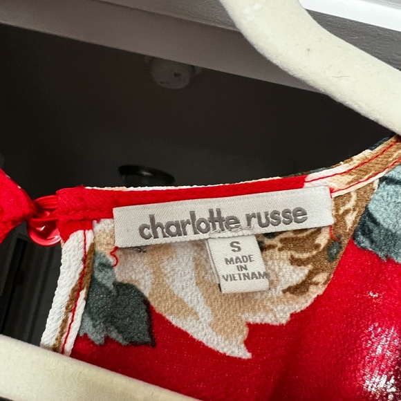 Charlotte Russe Floral Romper, Scalloped Neckline - Picture 4 of 4